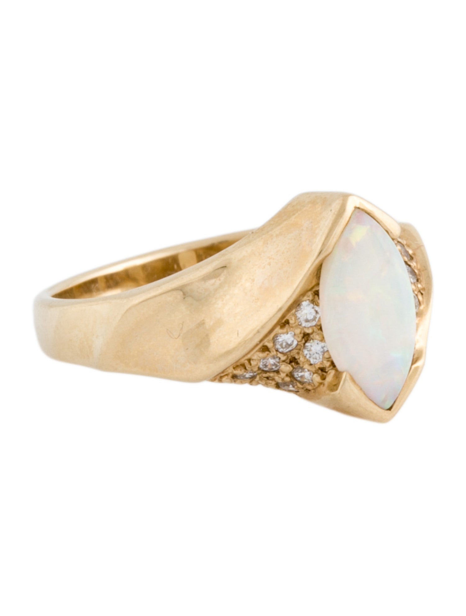 Ring 14K Opal & Diamond Cocktail