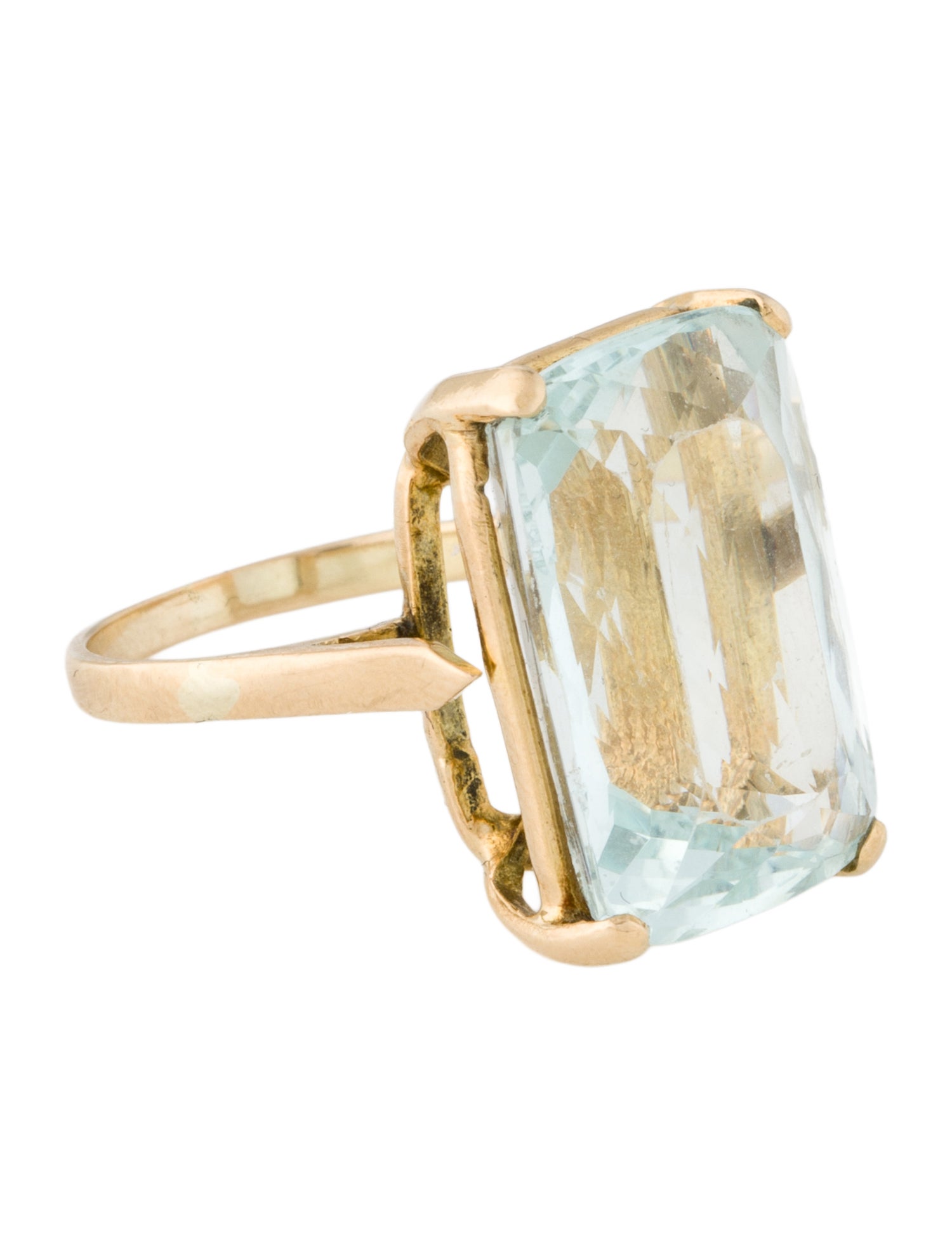 Ring 18K Aquamarine Cocktail