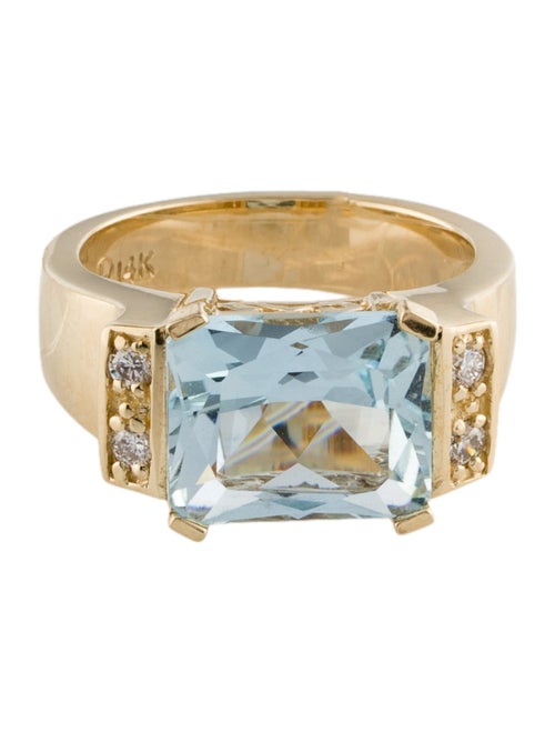 Ring 18K 4.31ct Aquamarine and Diamond Cocktail Ring