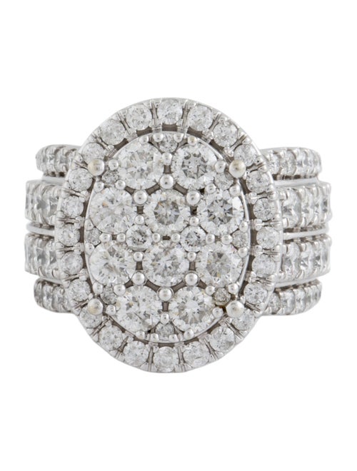 Ring 10K Diamond Cluster Cocktail Ring