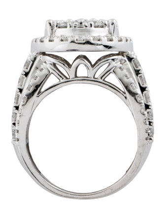 Ring 10K Diamond Cluster Cocktail Ring