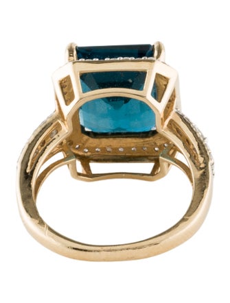 Ring 14K 7.15ct Topaz & Diamond Cocktail Ring