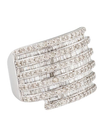 Ring 10K Diamond Crossover Cocktail Ring