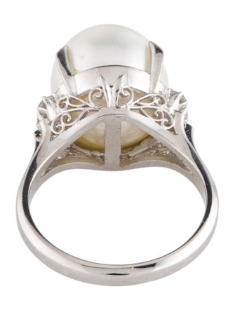 Ring Platinum Pearl & Diamond Cocktail Ring