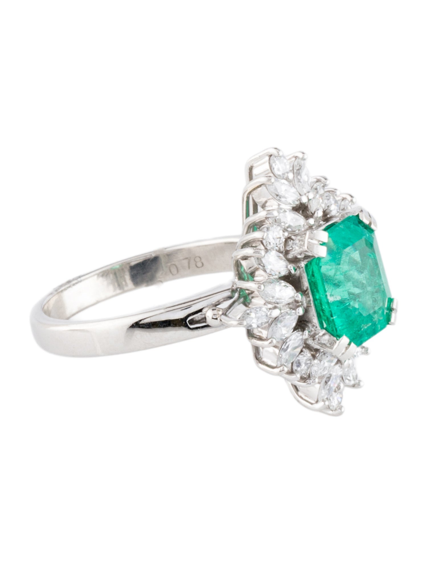 Ring Platinum 1.90ct Emerald & Diamond Cocktail Ring