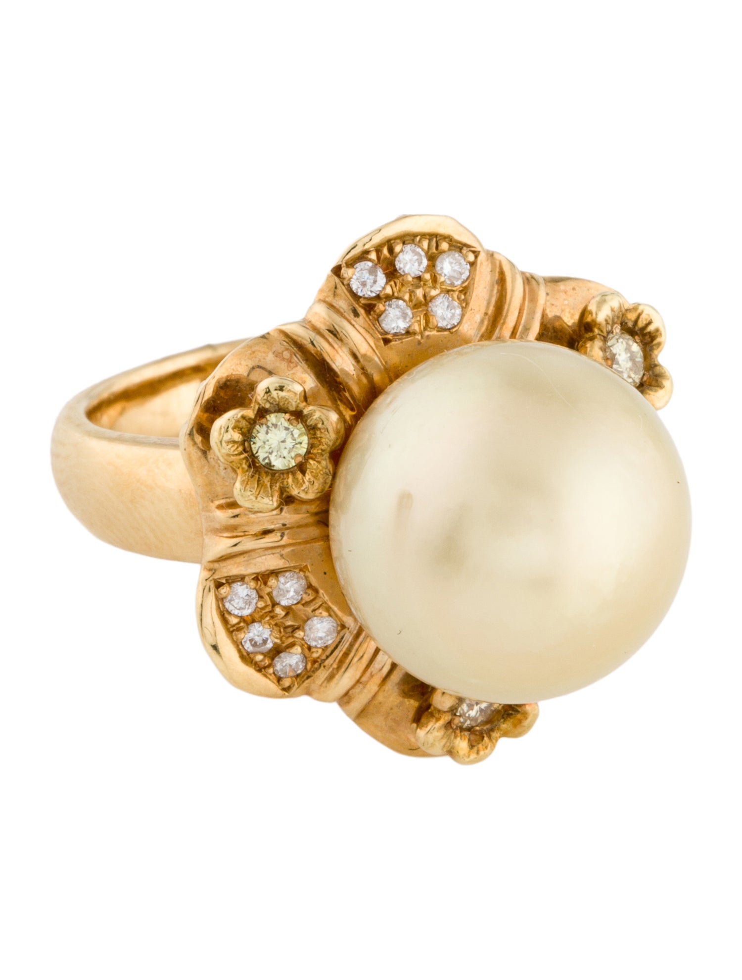 Ring 18K Pearl & Diamond Cocktail