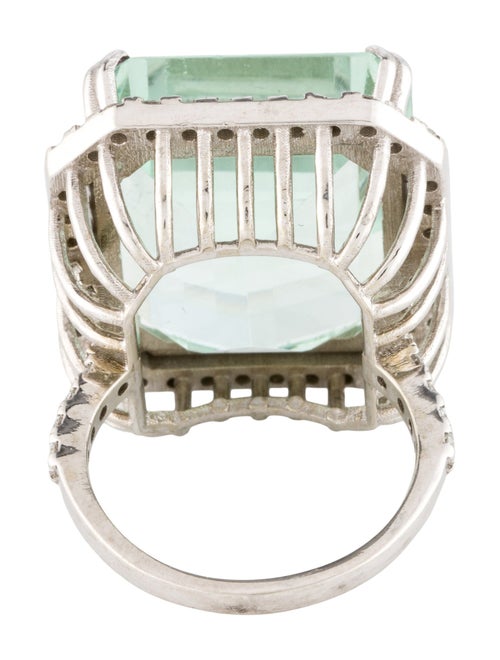Ring 18K 28.50ct Green Beryl & Diamond Cocktail Ring