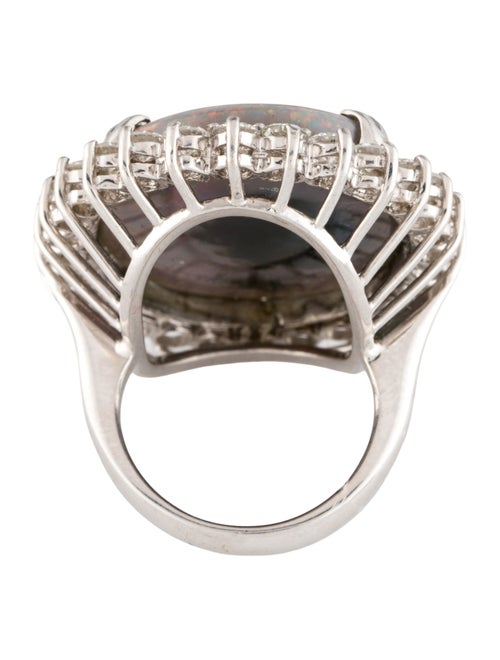 Ring 18K 31.90ct Opal & Diamond Cocktail Ring