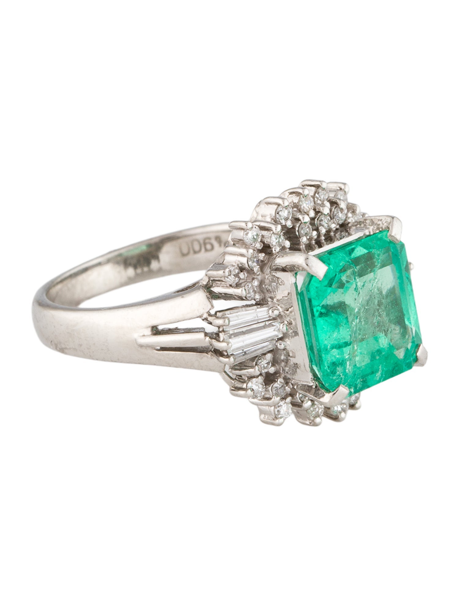 Ring Platinum 2.37ct Colombian Emerald & Diamond Cocktail Ring