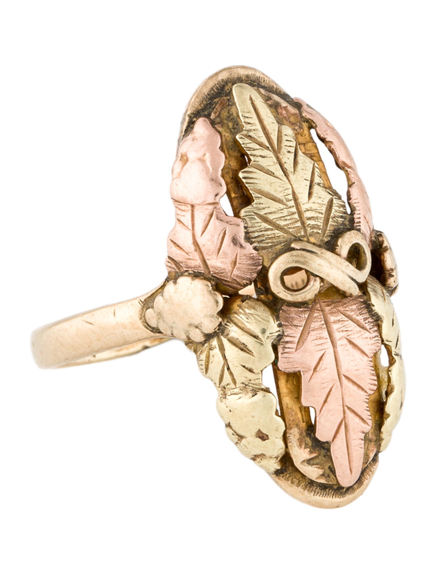 Ring Two-Tone Textured Cocktail