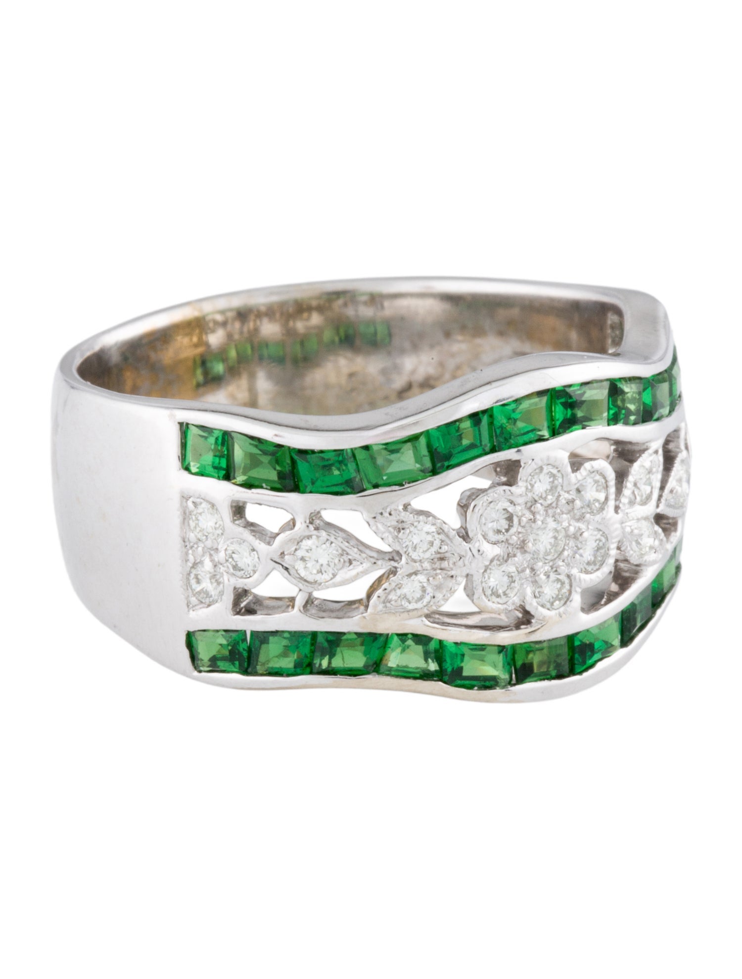 Ring 18K Tsavorite & Diamond Band
