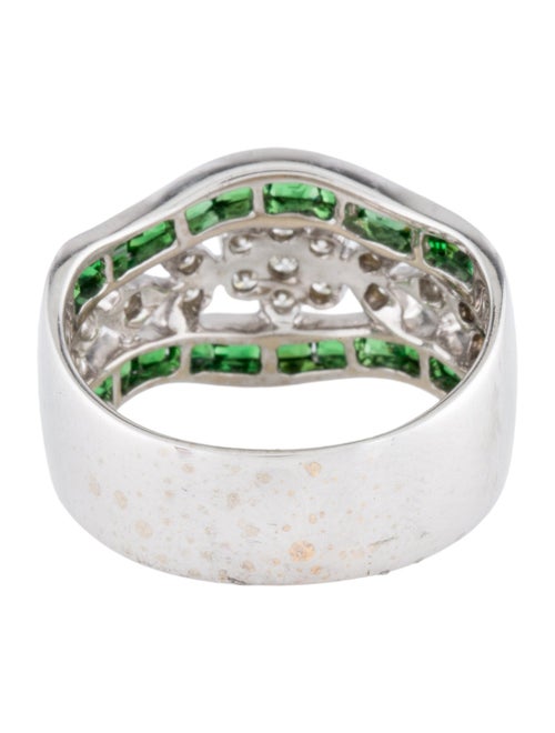 Ring 18K Tsavorite & Diamond Band