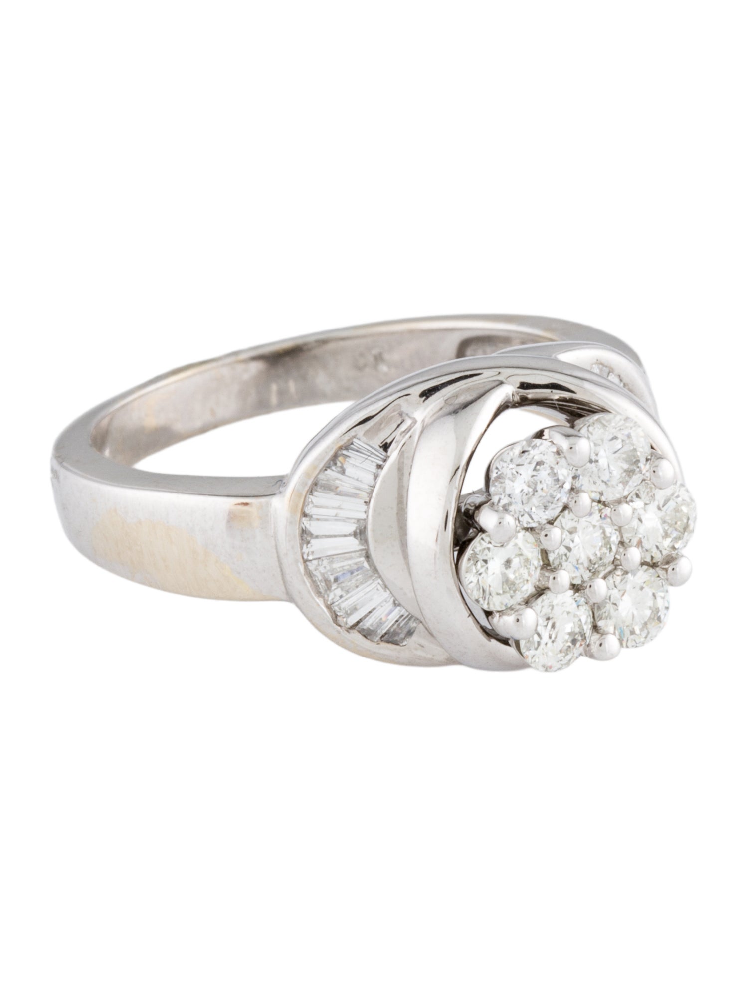 Ring 14K Diamond Cocktail