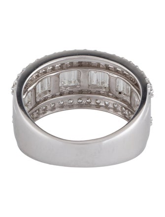 Ring 18K 1.75ctw Diamond Cocktail Ring