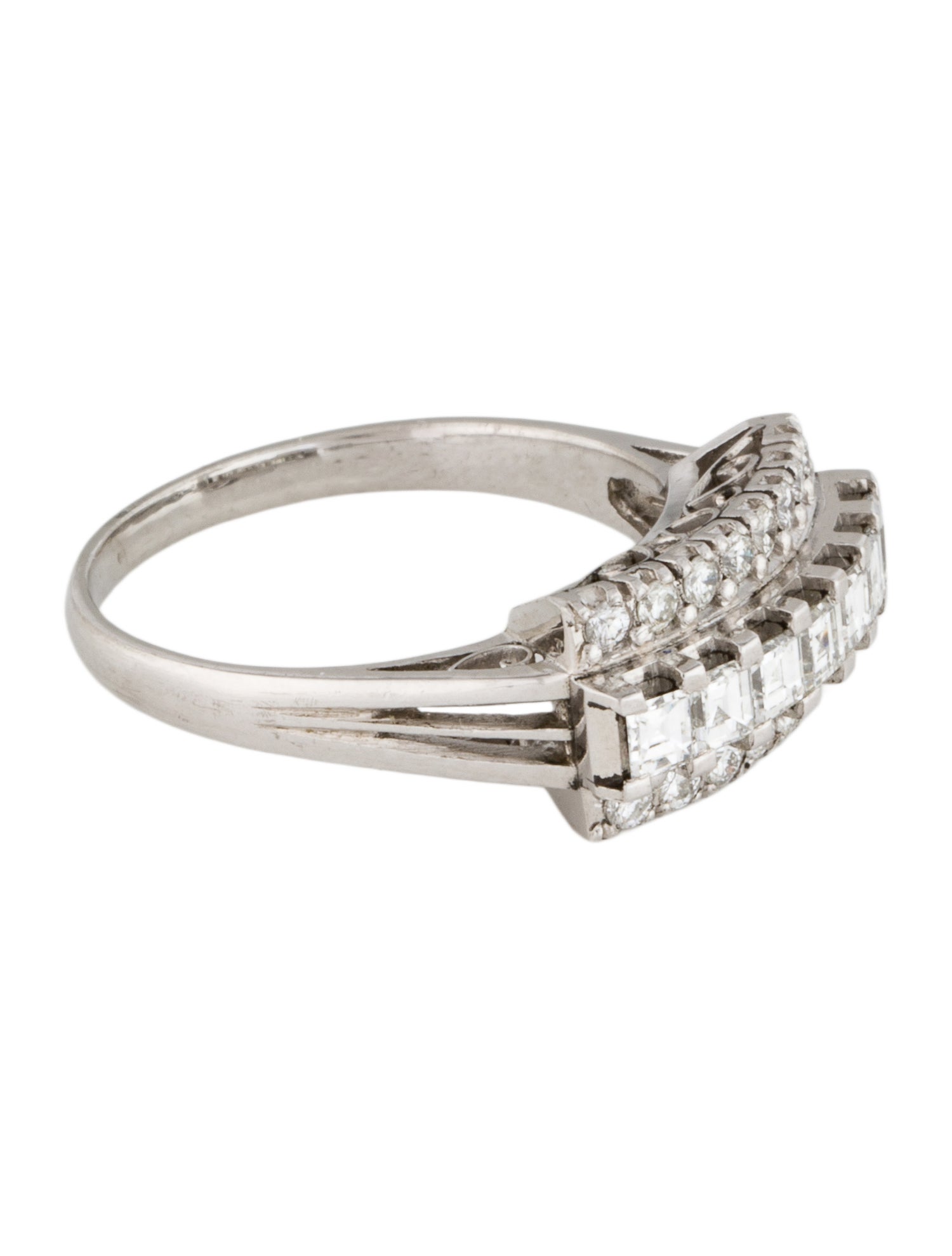 Ring Platinum Diamond Cocktail