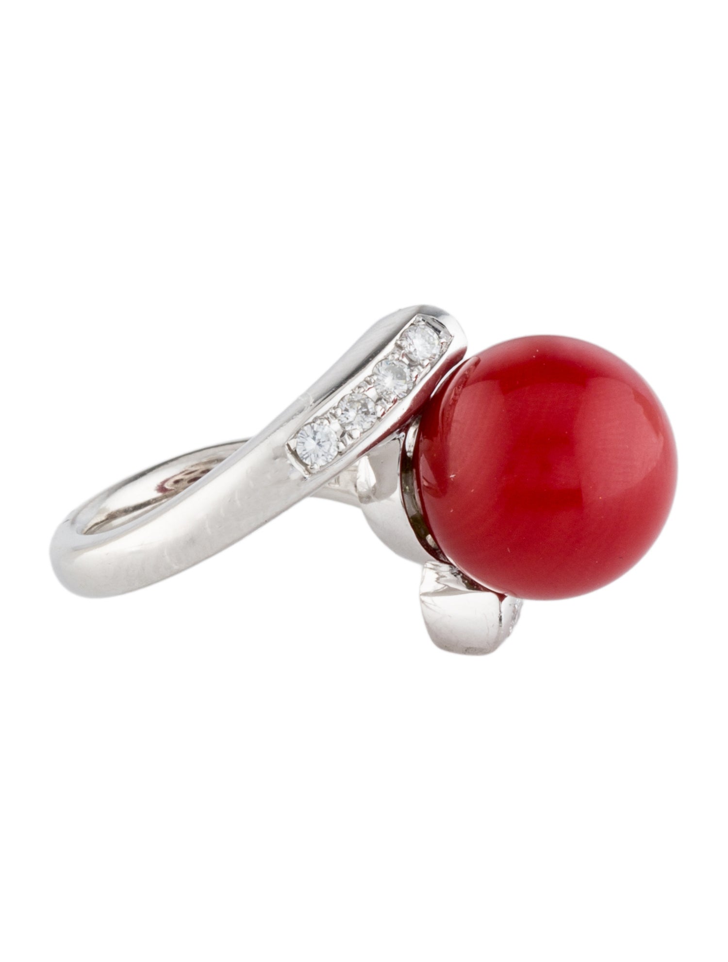 Ring Platinum Coral & Diamond Cocktail