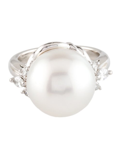 Ring Platinum Pearl & Diamond Cocktail Ring