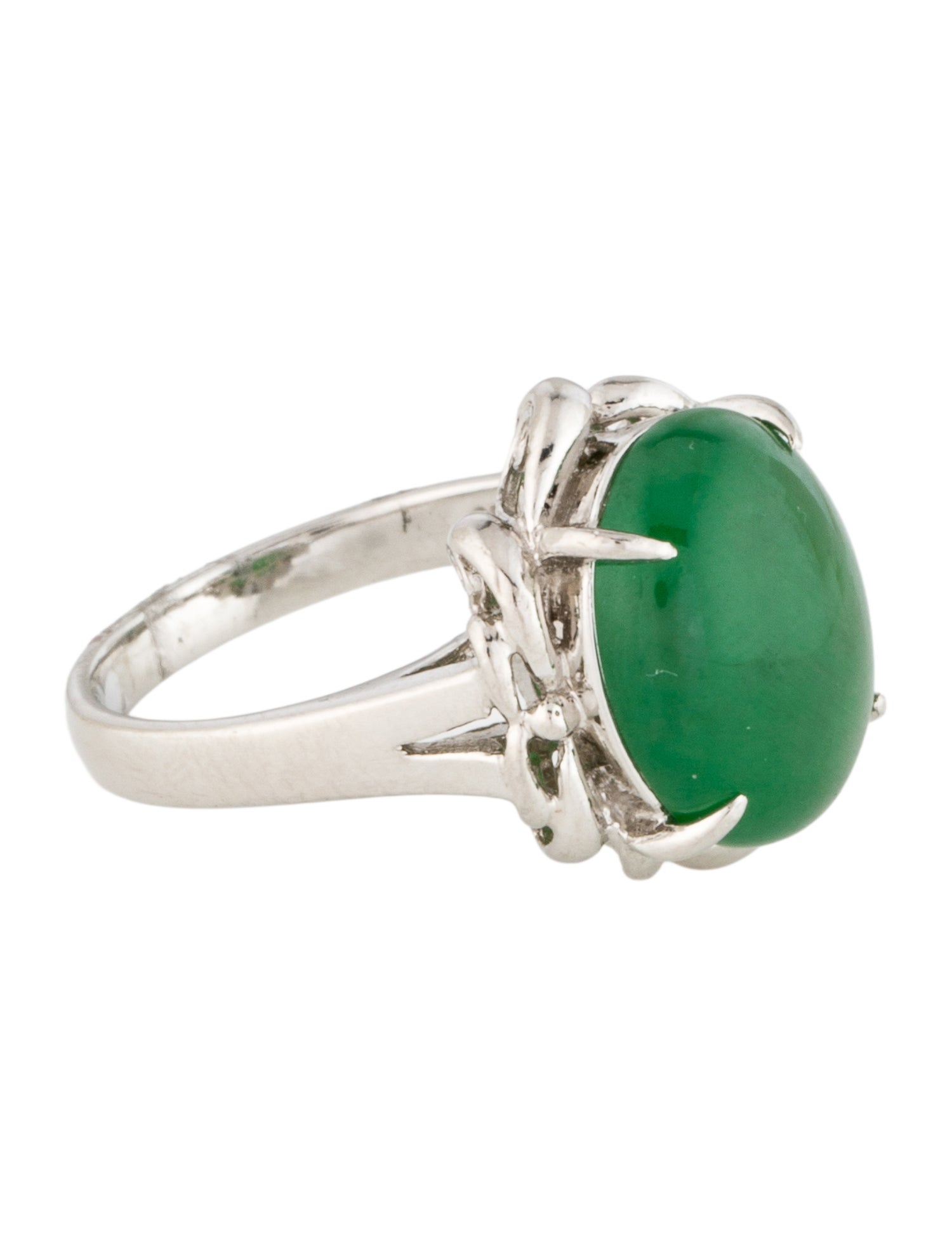 Ring Platinum Jadeite Cocktail
