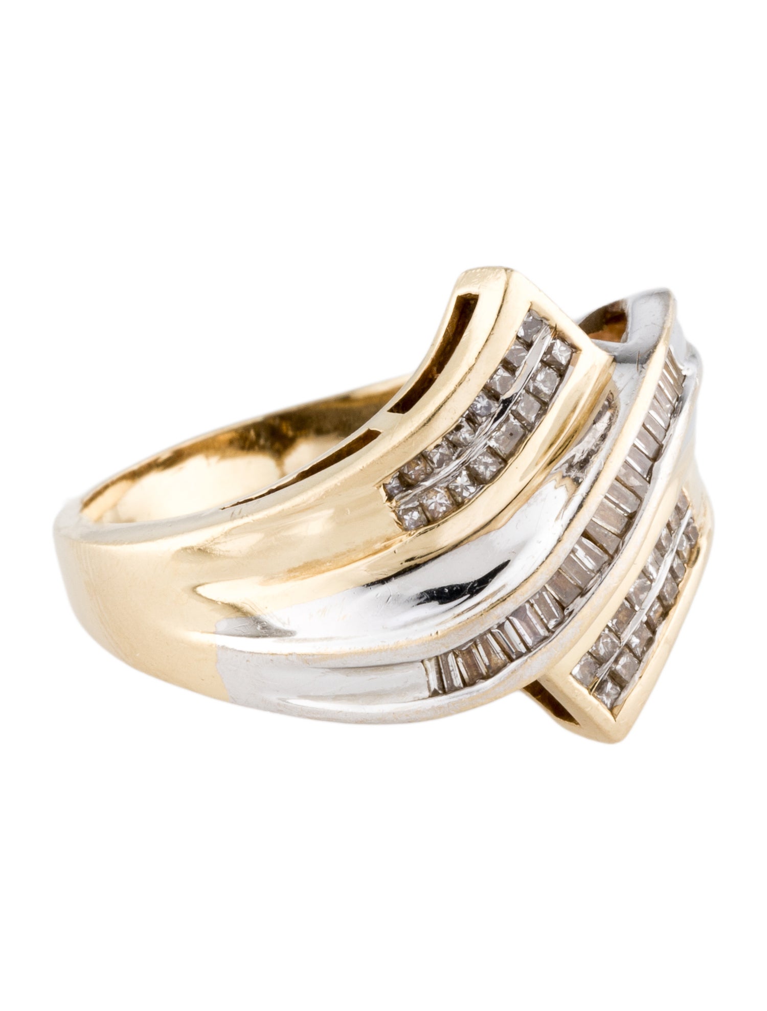 Ring 10K Diamond Cocktail Ring