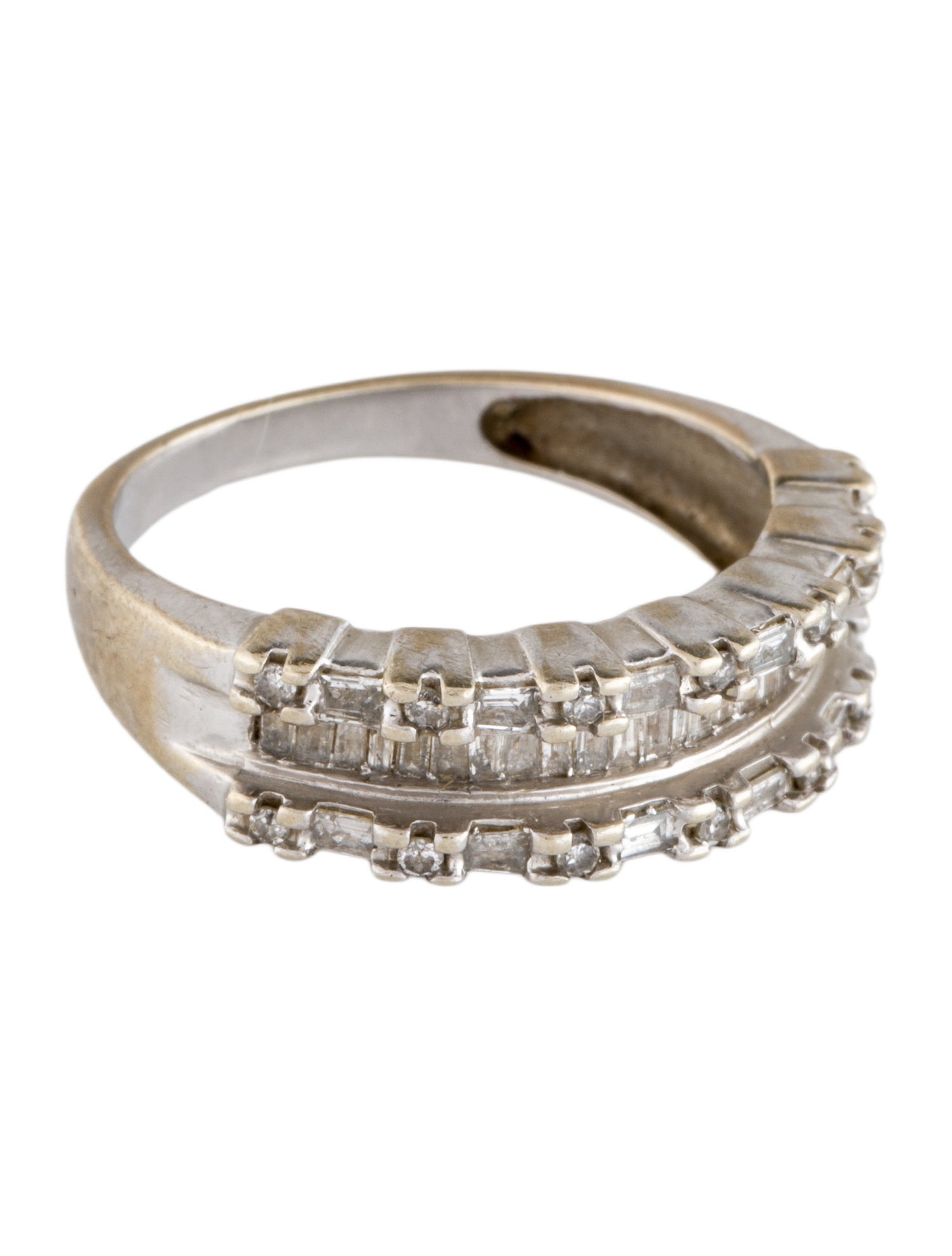 Ring 10K Diamond Half Band