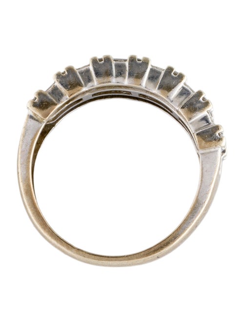 Ring 10K Diamond Half Band