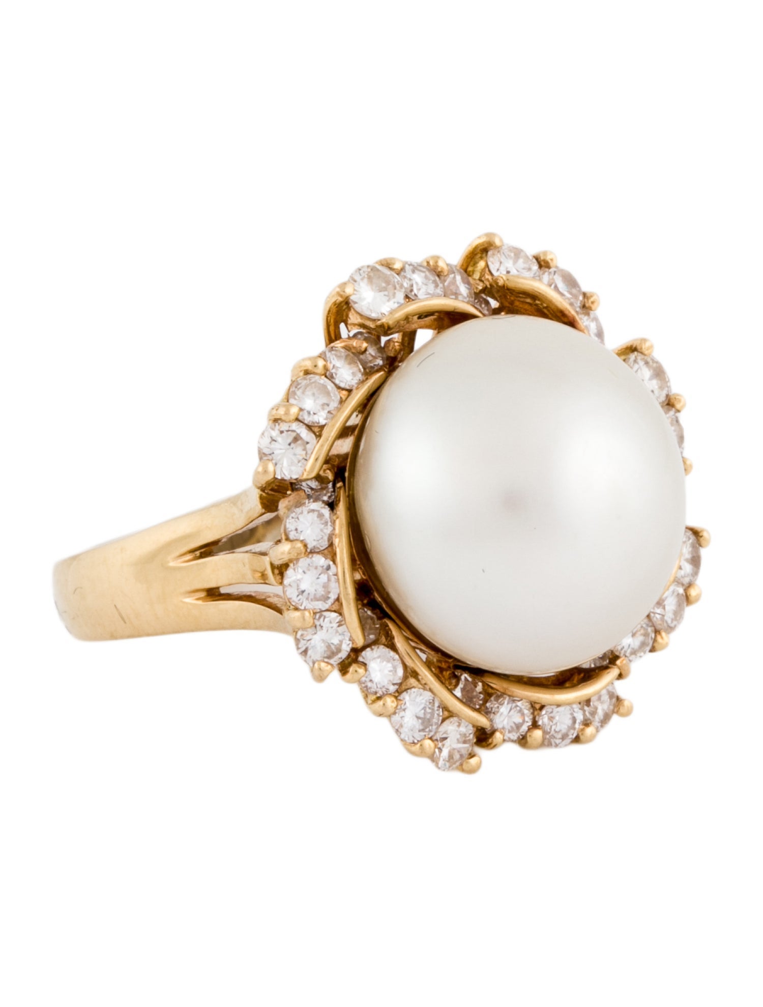 Ring 18K Pearl & Diamond Cocktail