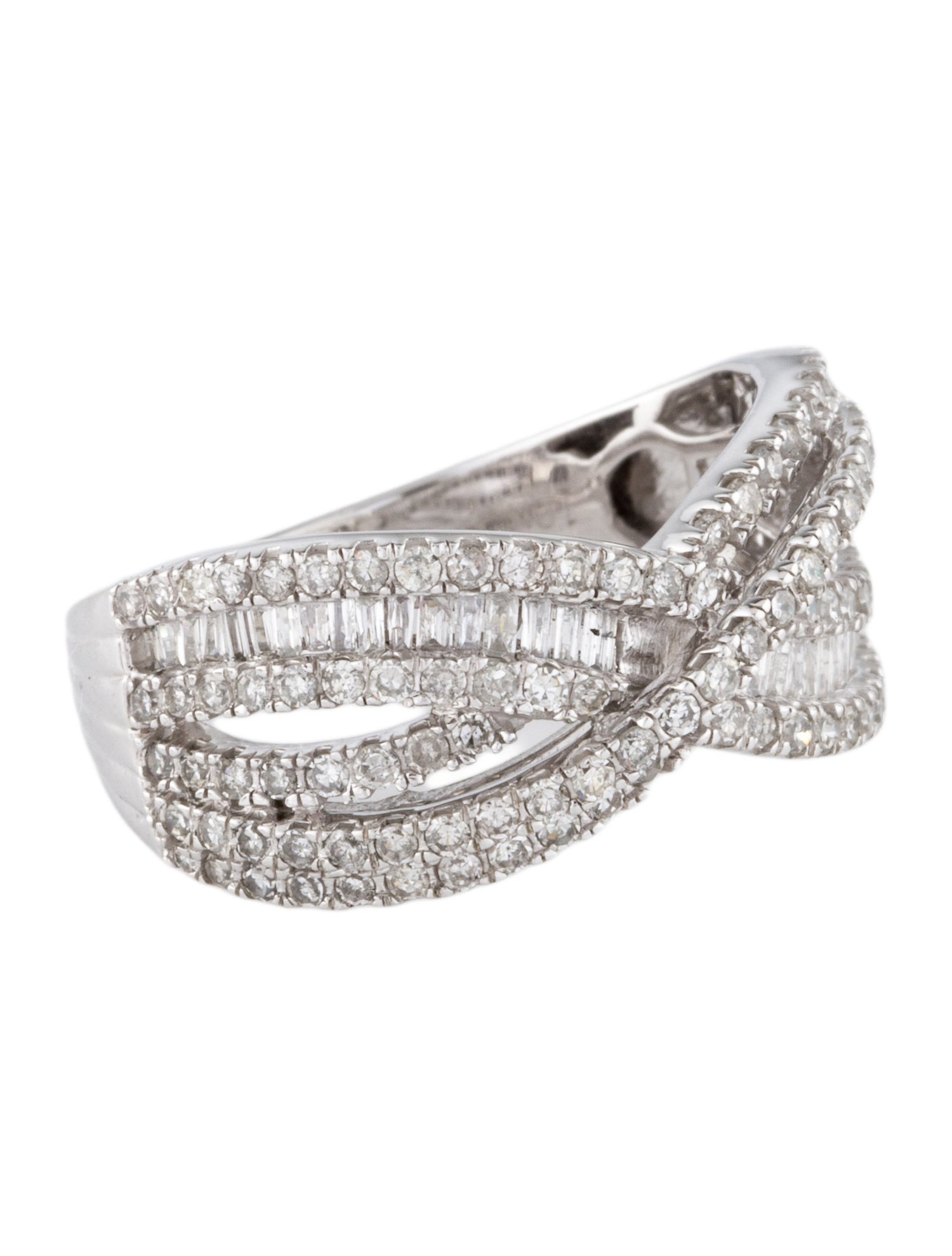 Ring 10K Diamond Crossover Band