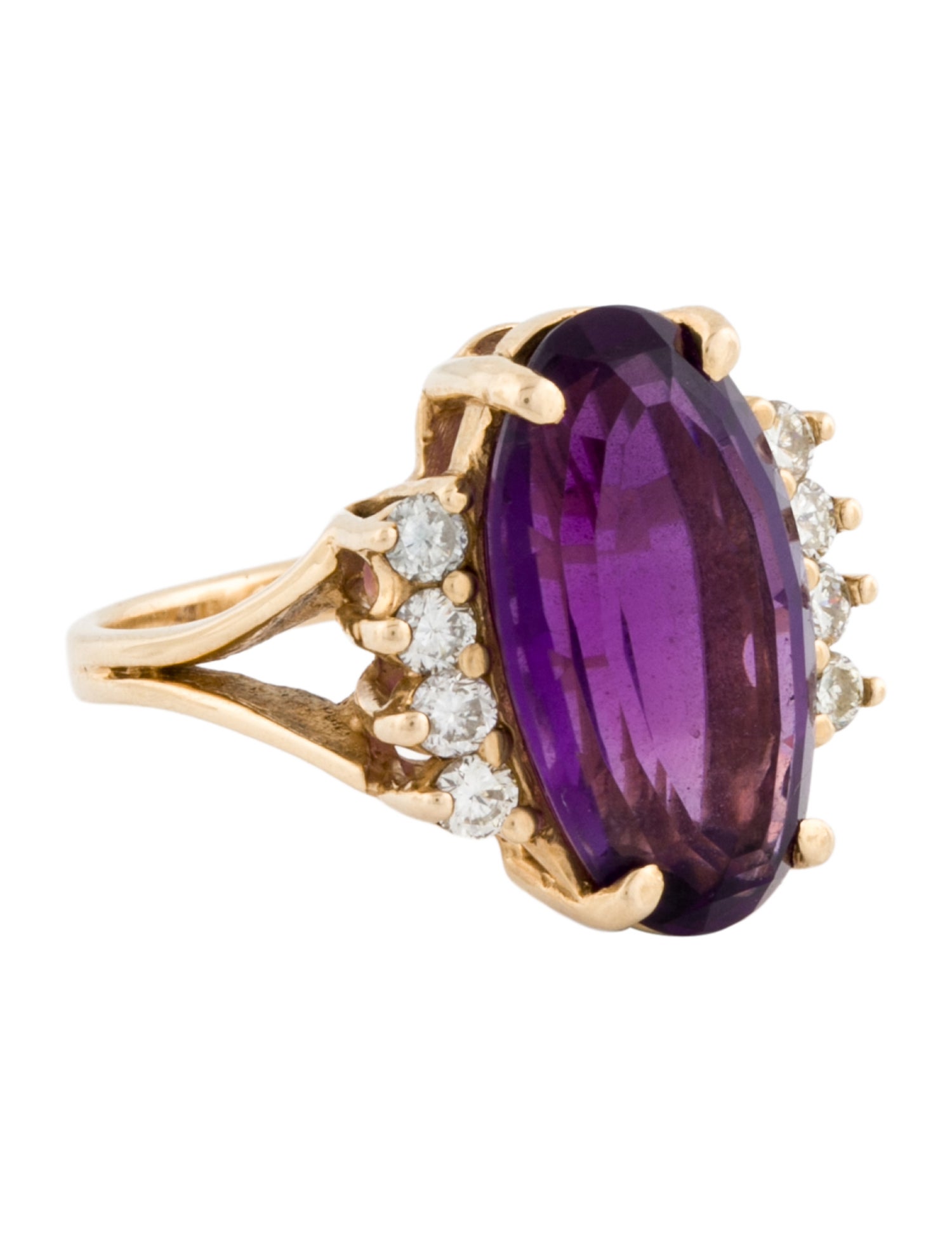 Ring 14K Amethyst & Diamond Cocktail