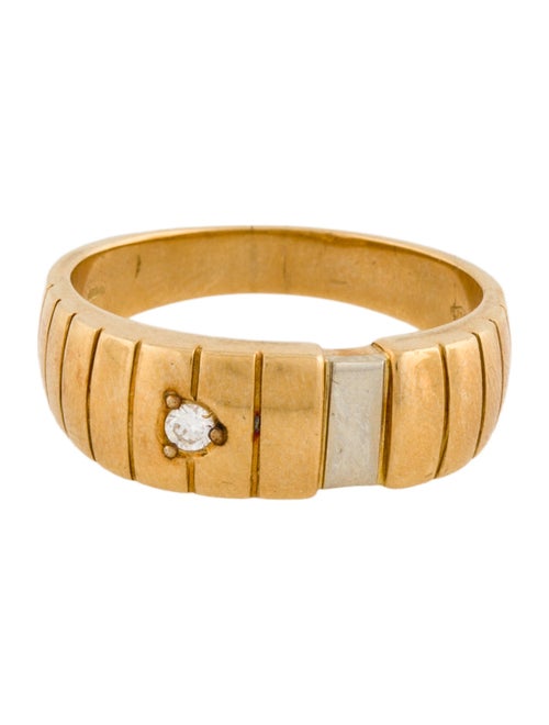 Ring 18K Diamond Carved Band