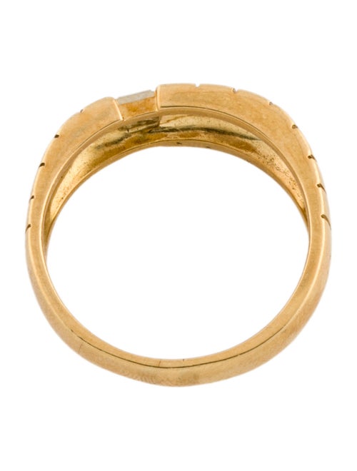 Ring 18K Diamond Carved Band