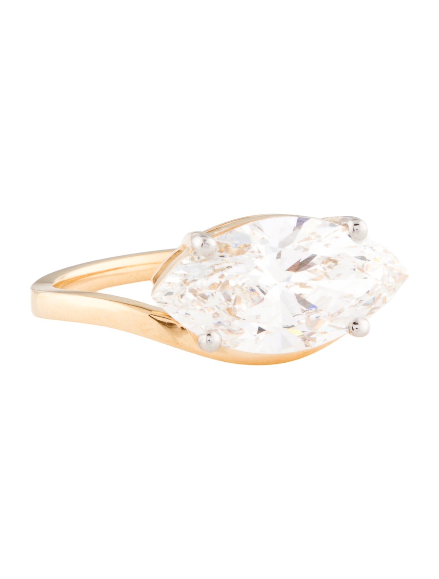 Ring 2.57ct Lab-Grown Diamond Engagement Ring