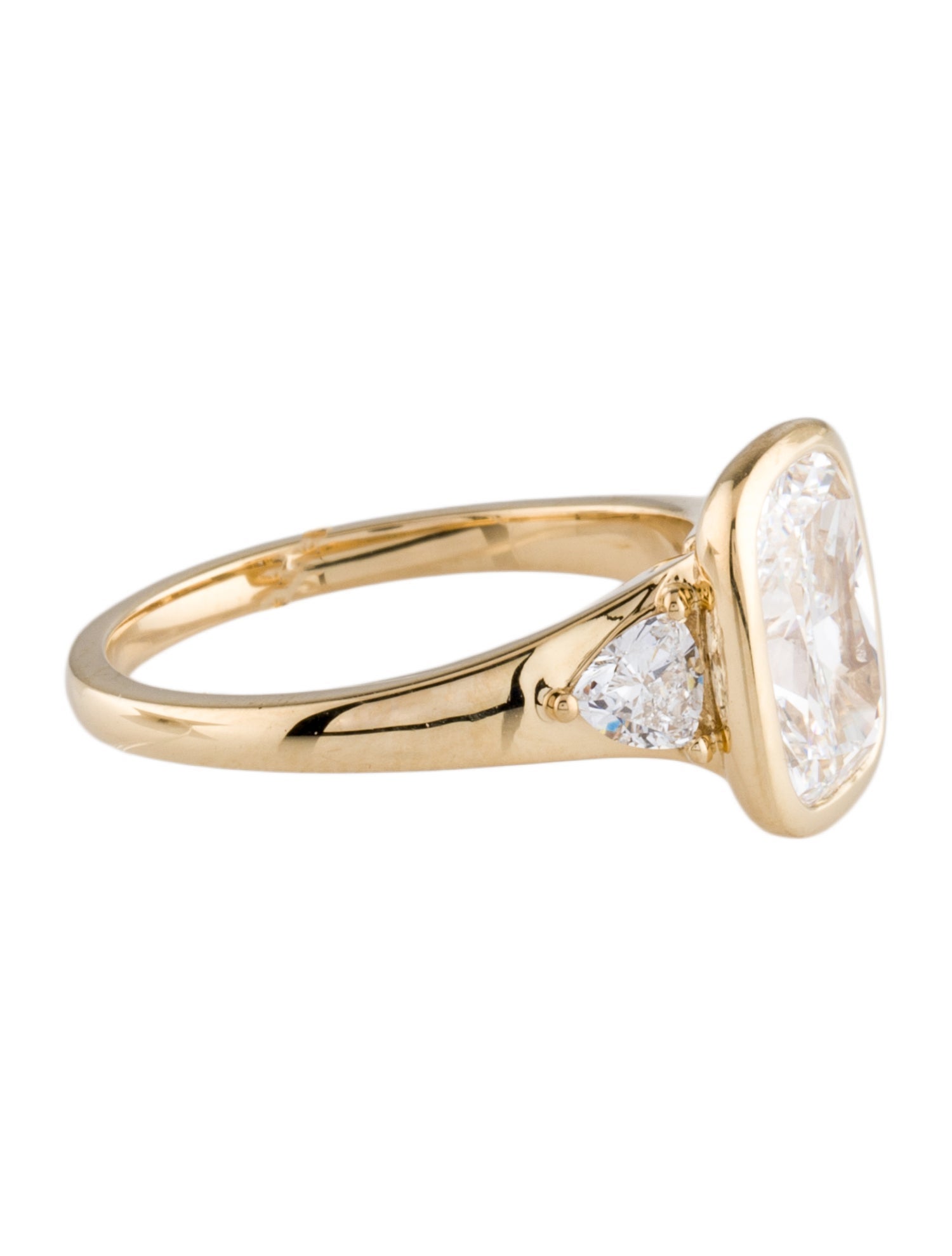 Ring 18K Lab-Grown Diamond Engagement Ring