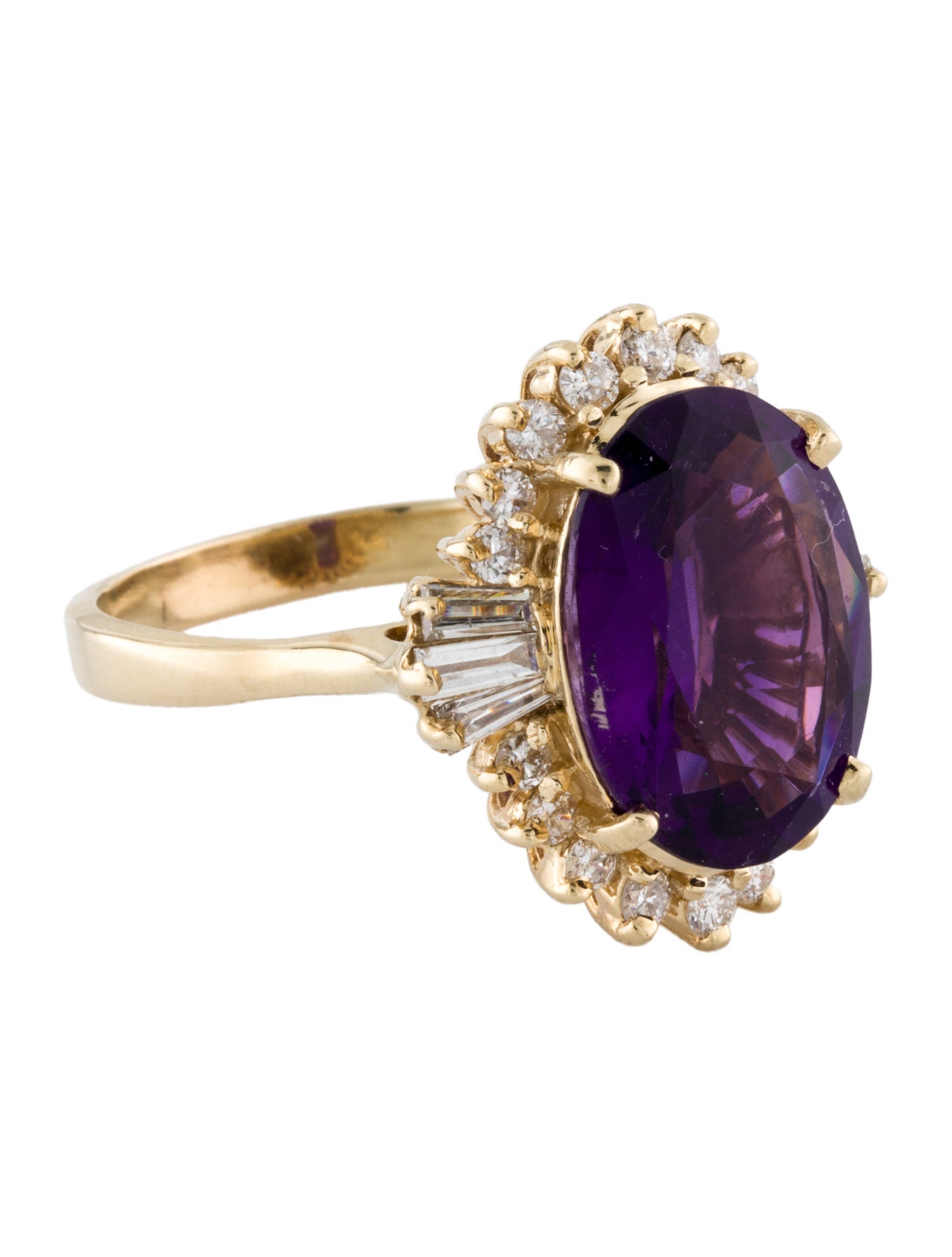 Ring 14K 6.93ct Amethyst & Diamond Cocktail Ring