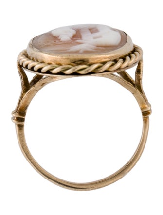 Ring 10K Shell Cameo Cocktail Ring
