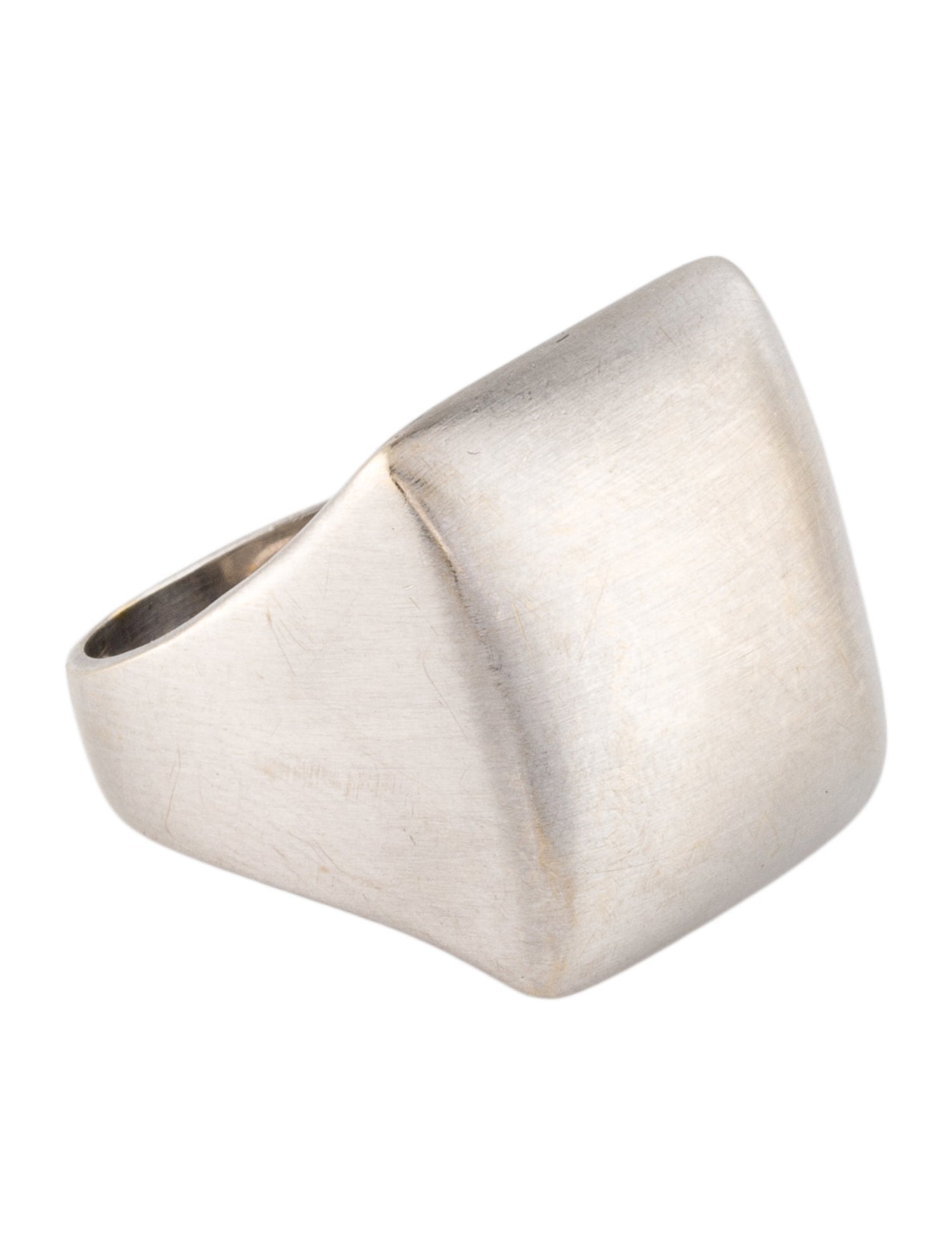 Ring 18K Satin Finish Signet
