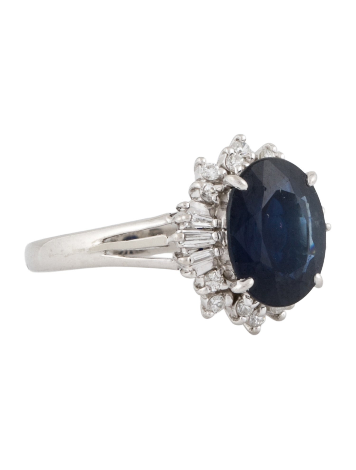 Ring Platinum 2.98ct Sapphire & Diamond