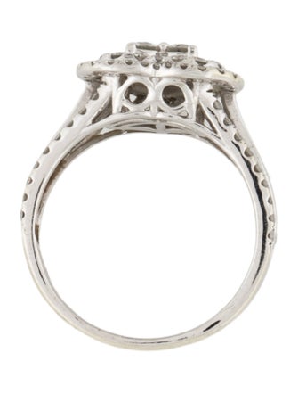 Ring 10K Diamond Heart Cocktail Ring