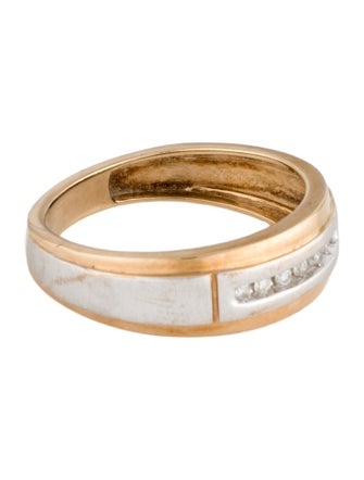 Ring 10K Diamond Band