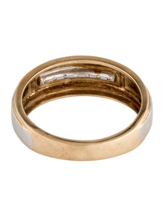 Ring 10K Diamond Band