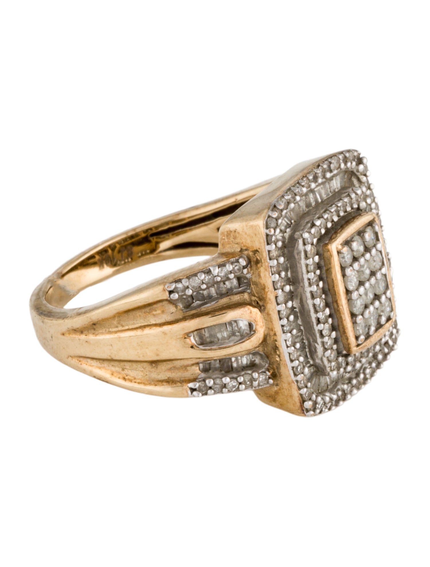 Ring 10K Diamond Cocktail Ring