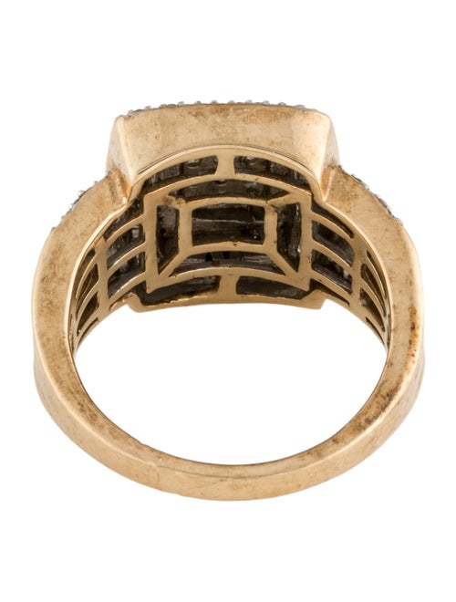 Ring 10K Diamond Cocktail Ring
