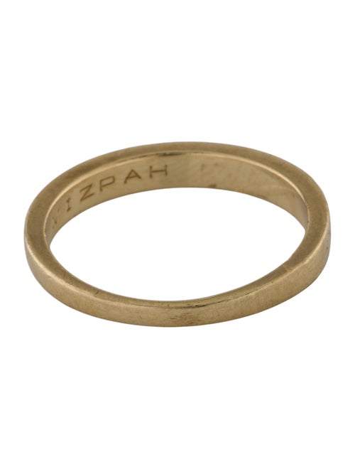 Ring 14K Graduated Band Ring