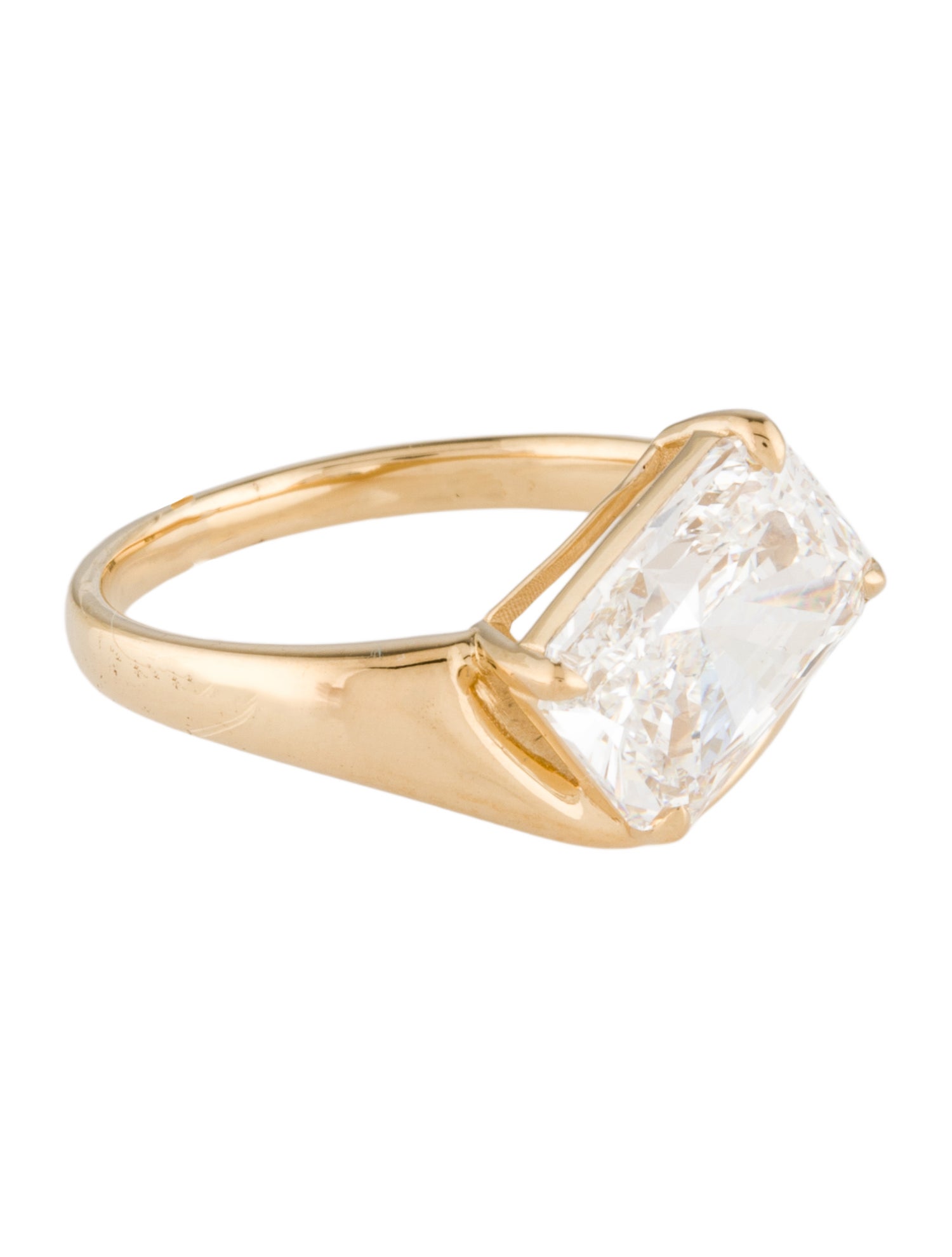 Ring 18K 3.01ctw Lab-Grown Engagement Ring