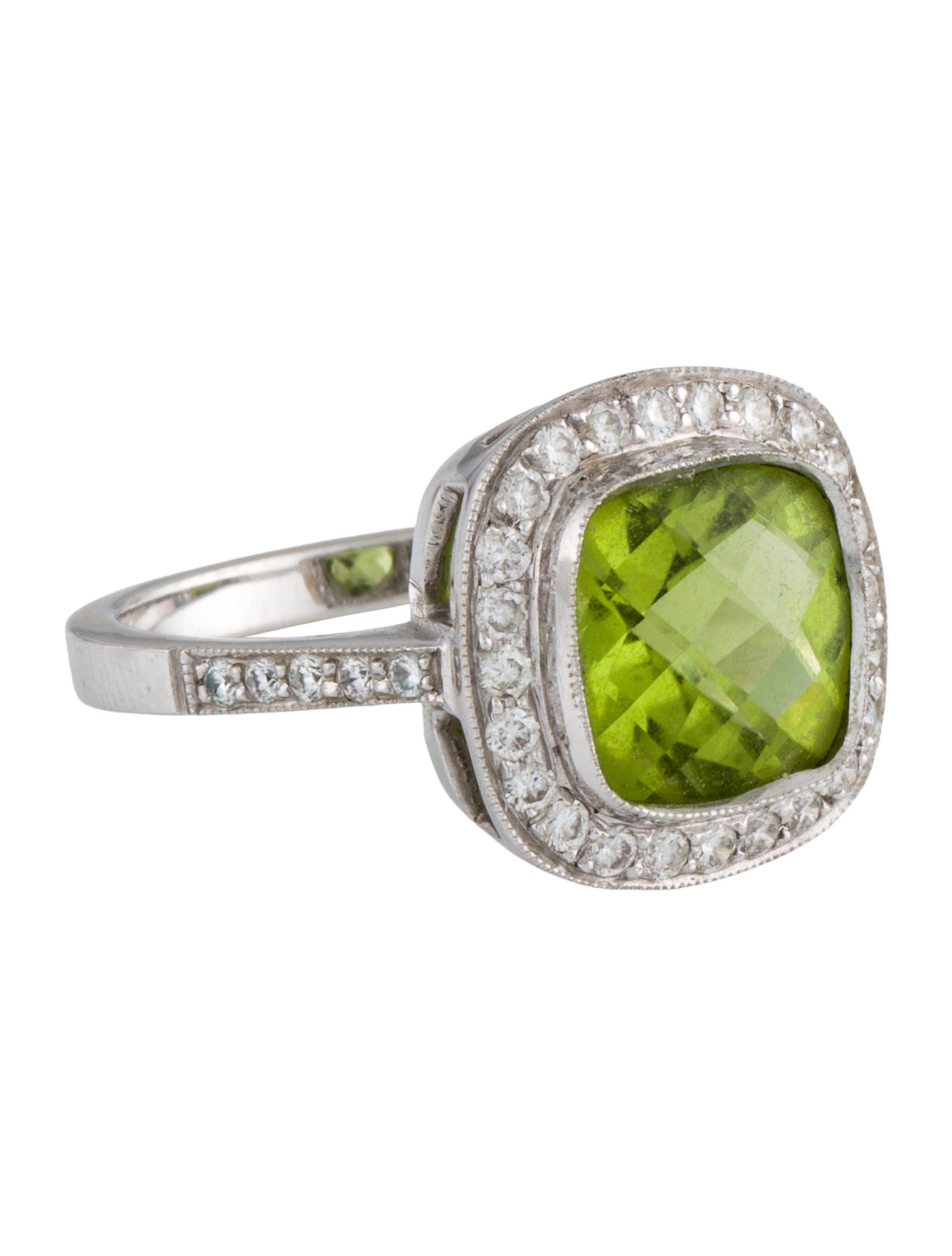 Ring 18K Peridot & Diamond Cocktail
