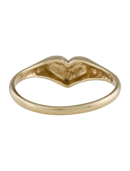 Ring 14K Heart Signet Ring