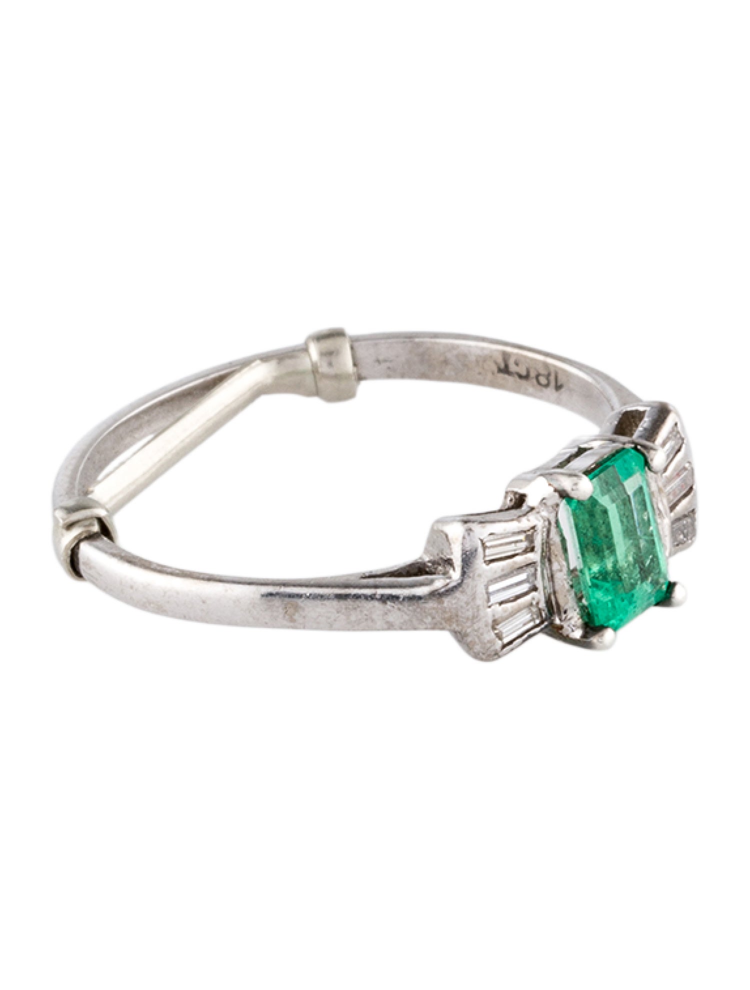 Ring 18K Emerald & Diamond Cocktail Ring