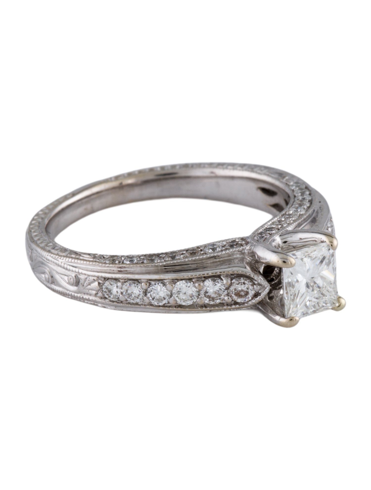 Ring 18K 1.08ctw Diamond Engagement