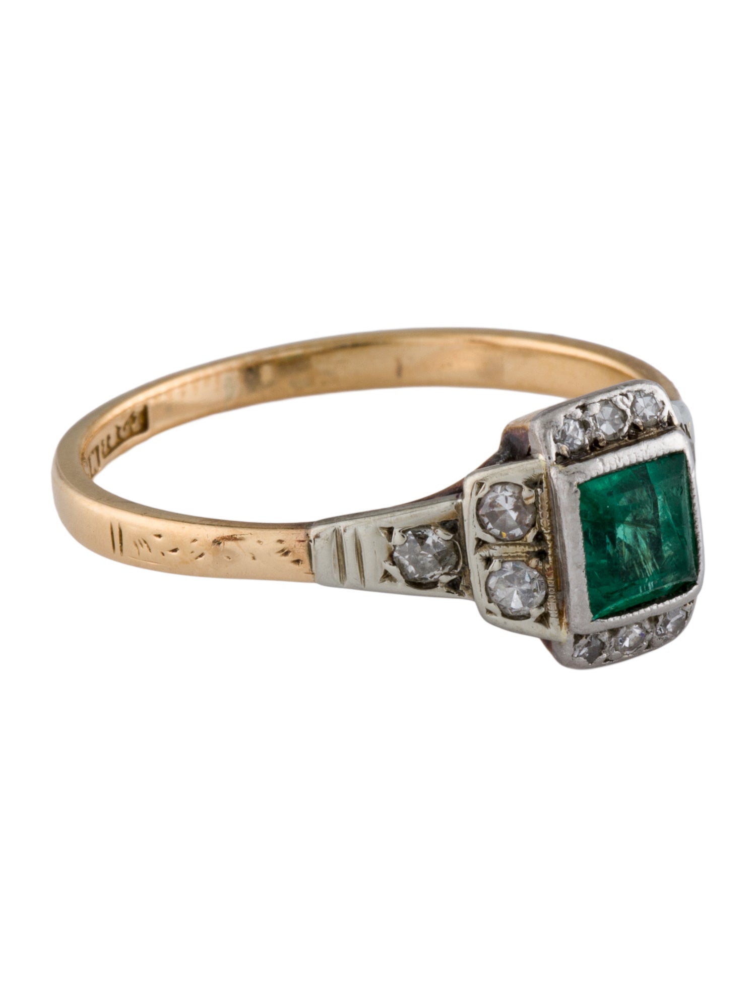 Ring Antique Emerald & Diamond Cocktail
