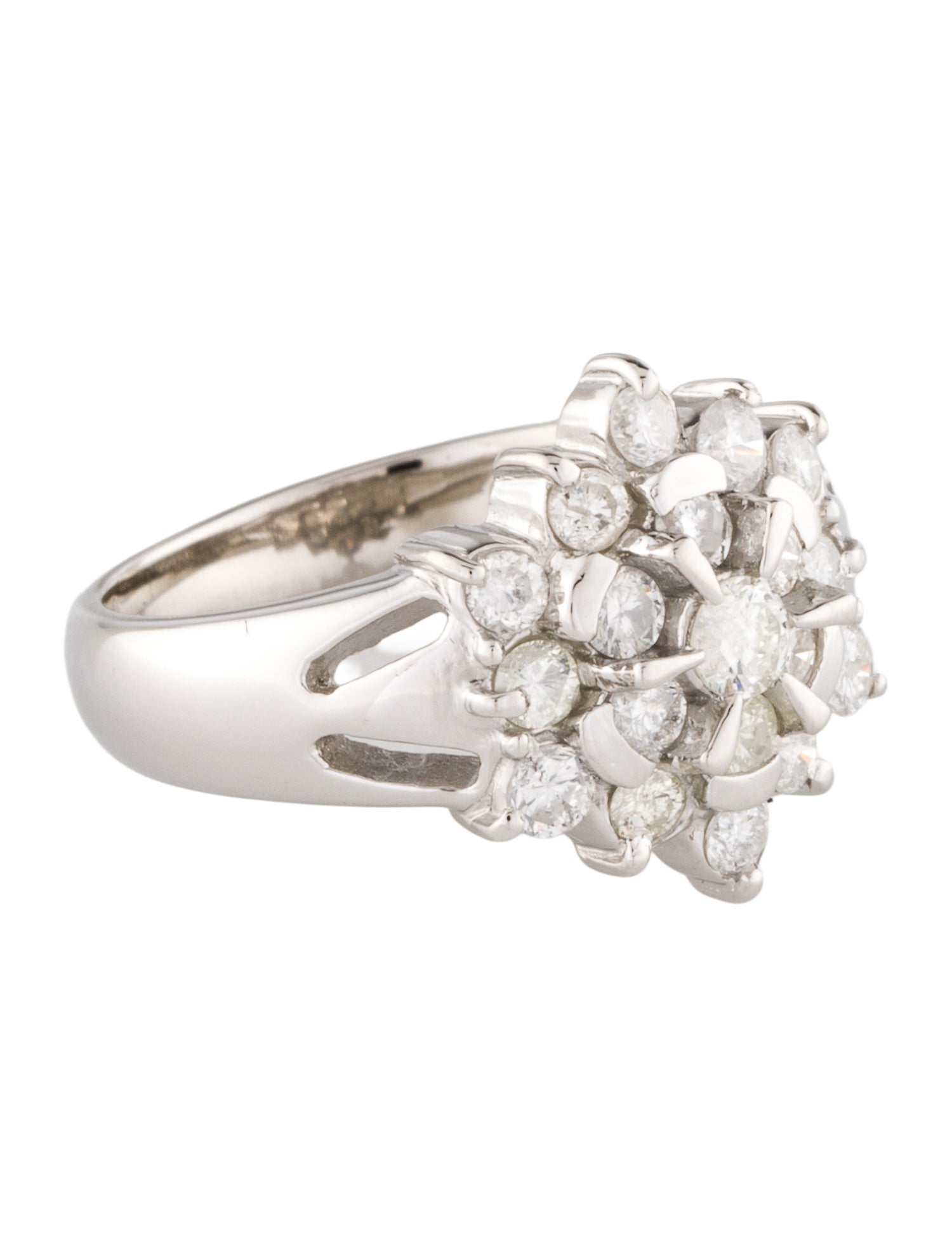 Ring Platinum Diamond Cluster Cocktail Ring