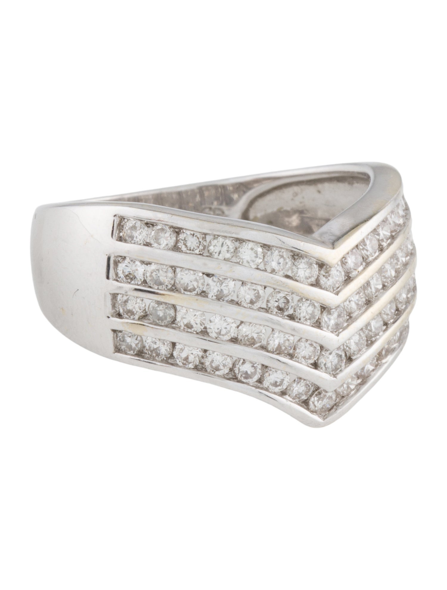 Ring 14K Diamond Chevron Band